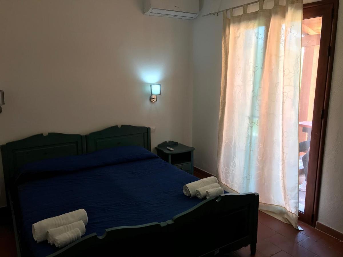 B&B Da Tizy San Teodoro  Bagian luar foto
