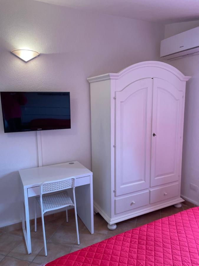 B&B Da Tizy San Teodoro  Bagian luar foto