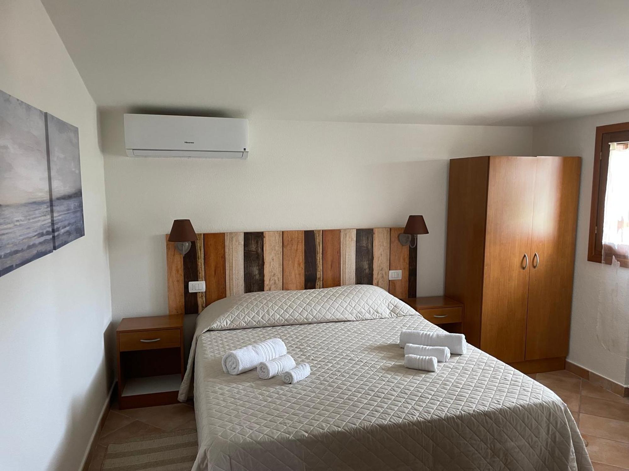 B&B Da Tizy San Teodoro  Bagian luar foto