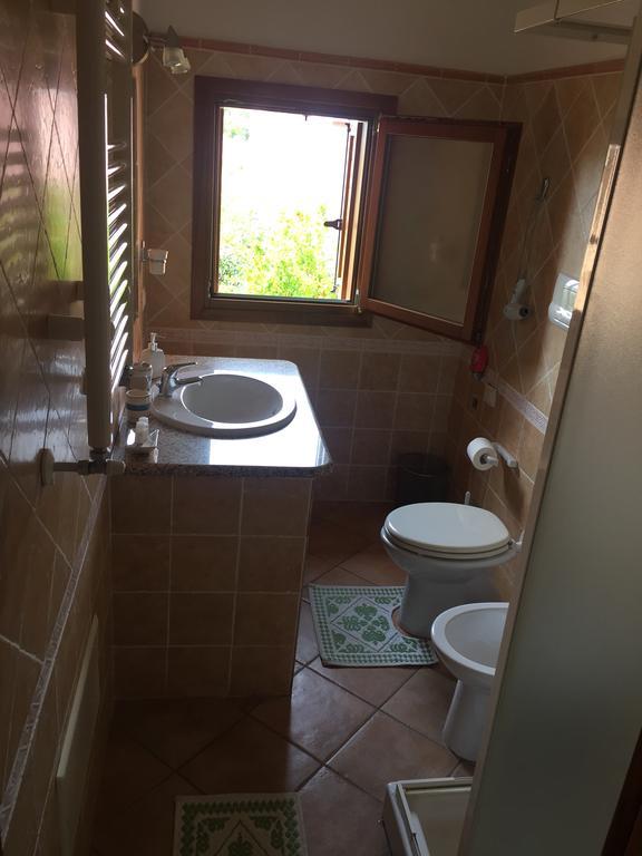B&B Da Tizy San Teodoro  Bagian luar foto