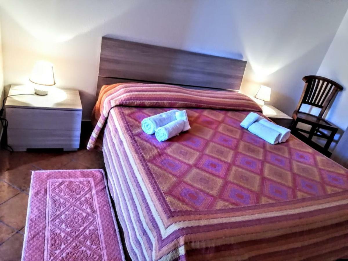 B&B Da Tizy San Teodoro  Bagian luar foto